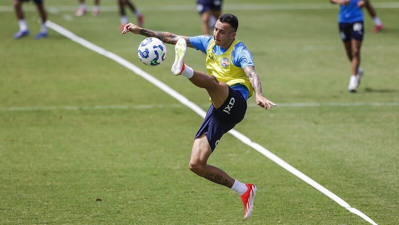 Iago faz exames médicos, mas São Paulo aguarda fim de transfer ban para anúncio