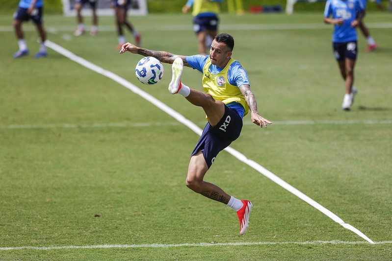 Iago faz exames médicos, mas São Paulo aguarda fim de transfer ban para anúncio