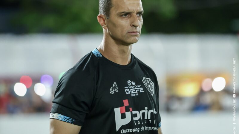 Júnior Rocha se irrita com “erros individuais” em derrota de virada do Paysandu: “Não dá para vacilar”