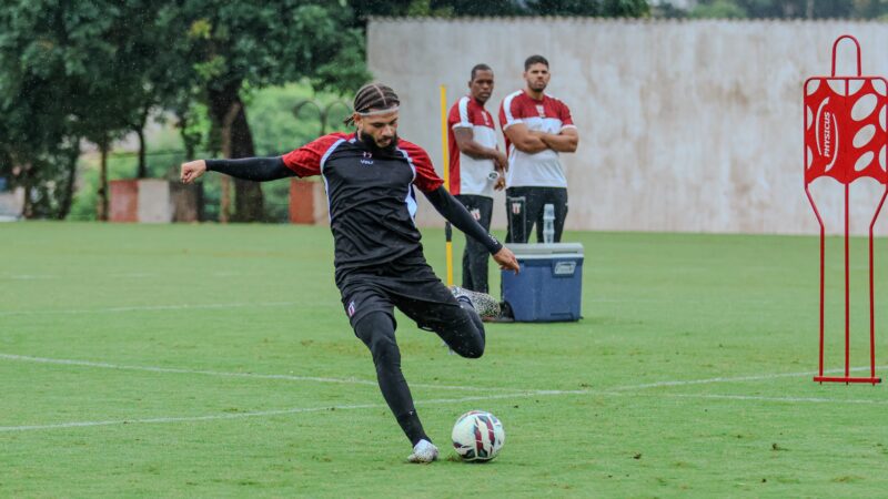 Luizão rescinde com Botafogo-SP e vai para o futebol do Vietnã