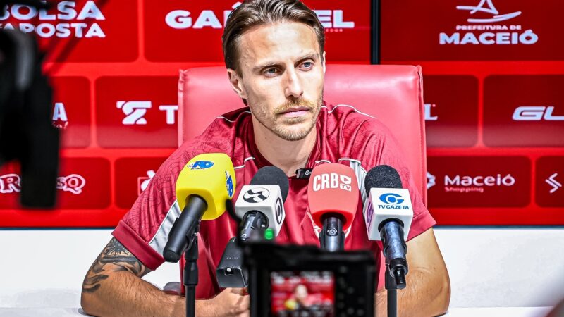 Escalação do CRB: Fábio Matias não conta com titular e vai mexer na equipe para enfrentar o Náutico