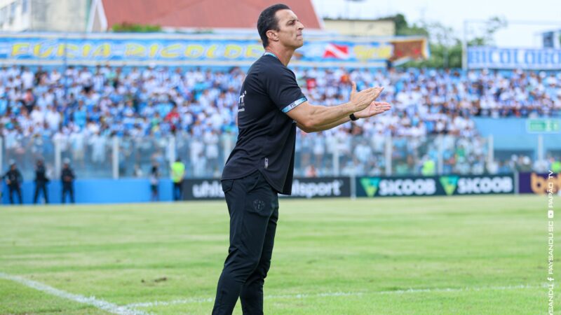 Júnior Rocha exalta superação do Paysandu em virada e absorve Mesquita: “Baita goleiro”