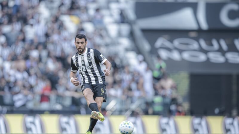 Atlético-MG oficializa rescisão com zagueiro da Copa do Mundo