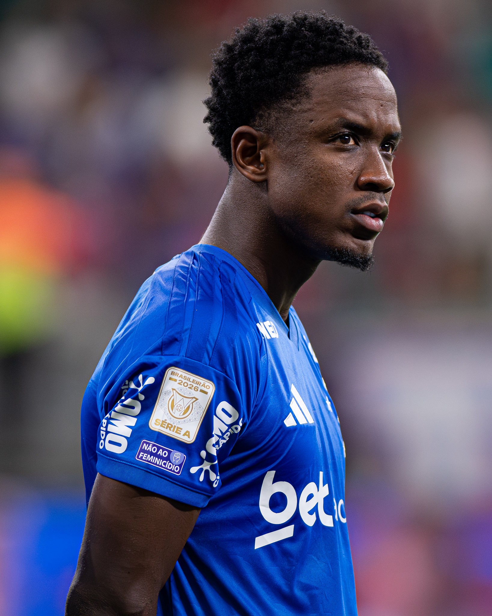 Sinisterra vai passar por cirurgia e pode desfalcar o Cruzeiro até o fim da temporada