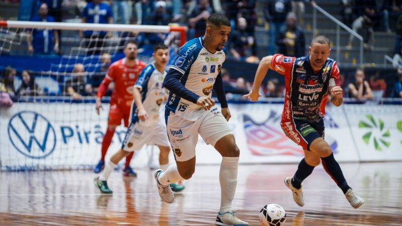 LNF: times paranaenses travam disputa por vaga nos playoffs; veja a situação e os jogos