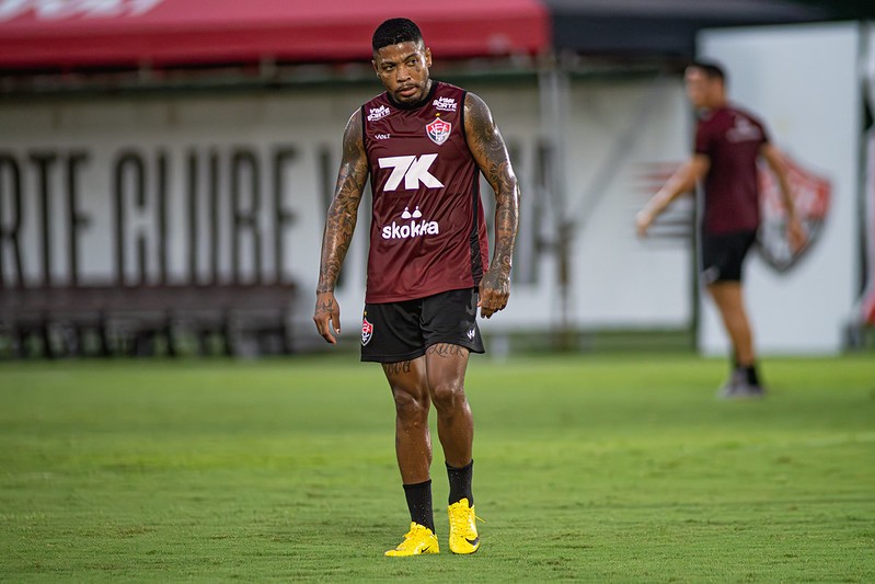 De Dudu a Marinho: Vitória tem sete jogadores que podem assinar pré-contratos com outros clubes
