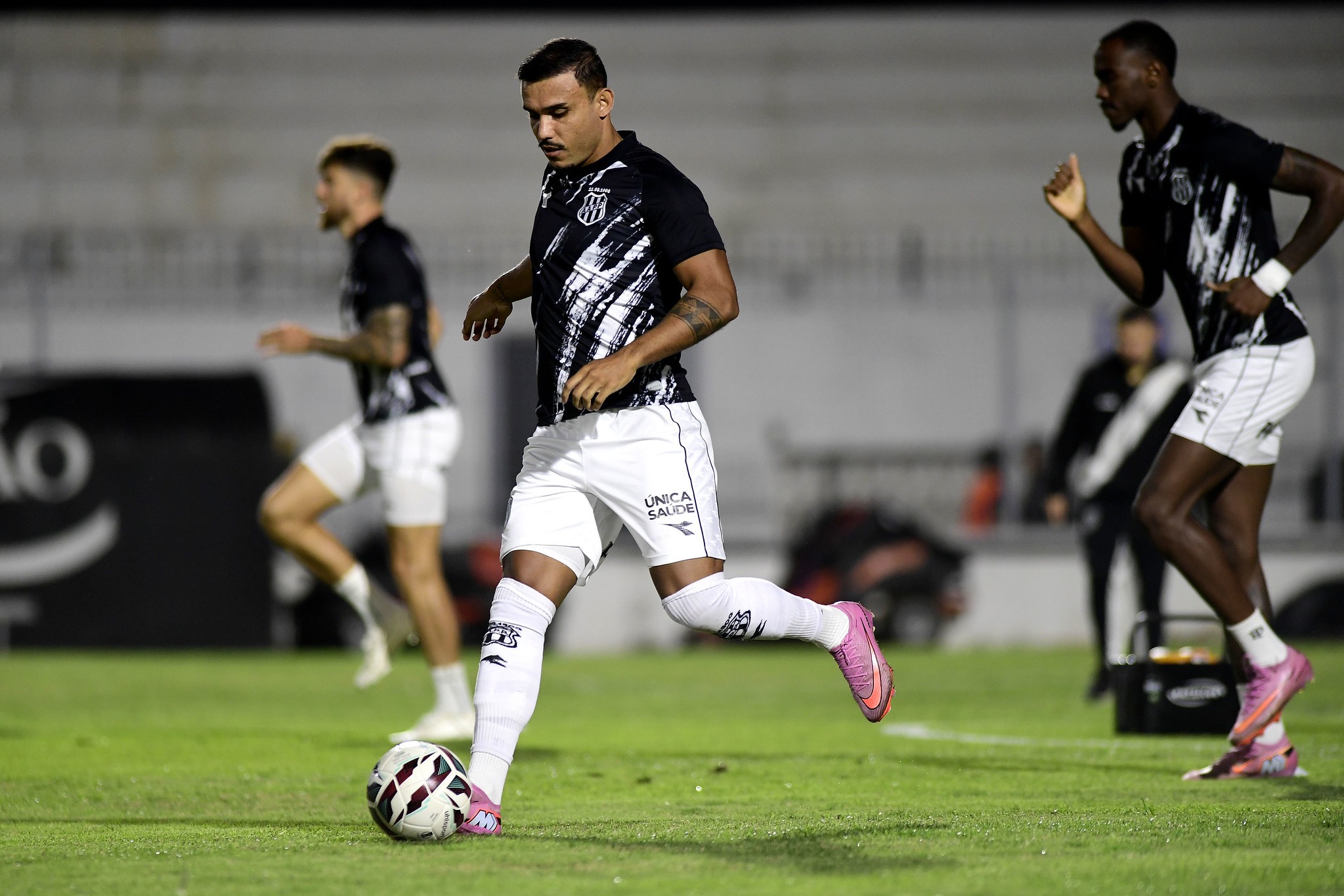 Pottker entra com ação contra a Ponte e pede rescisão por causa dos salários atrasados