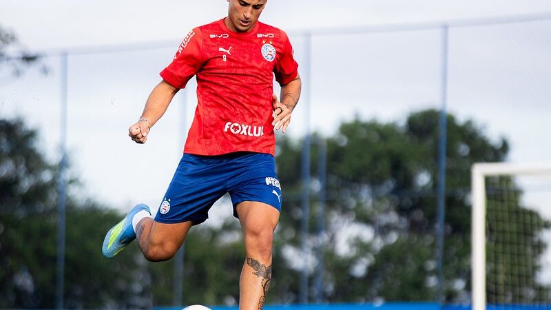 Treino do Bahia tem Alejo Véliz em campo e Marco Moreno em recondicionamento físico