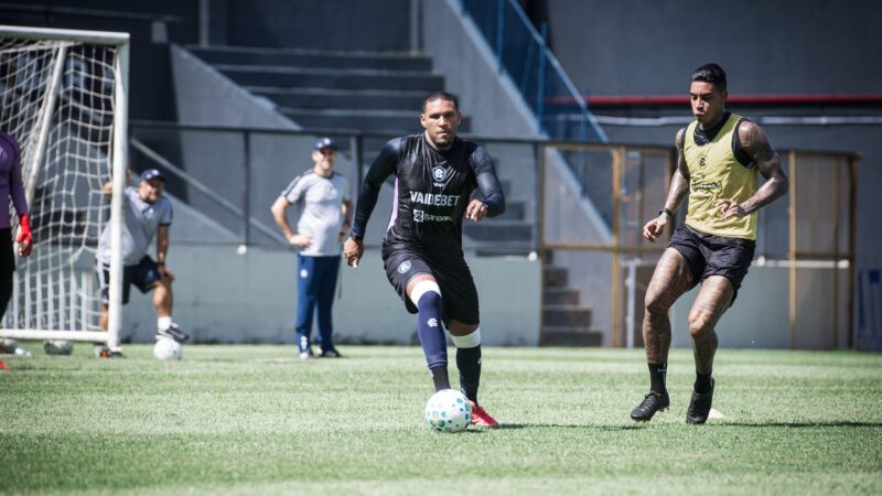 Remo regulariza reforços para retomada da Série A contra o Corinthians