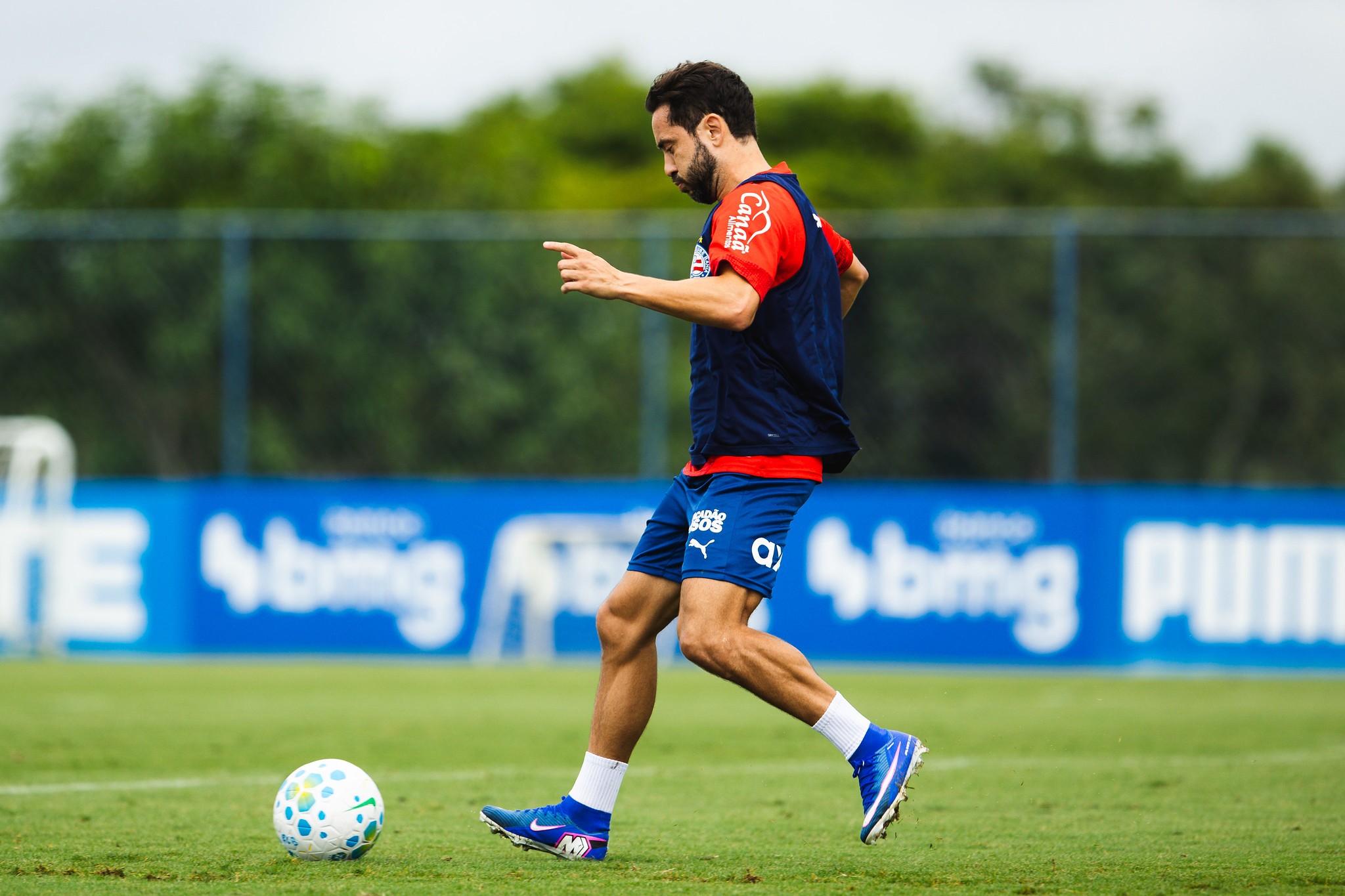 Reapresentação do Bahia tem treino tático e de finalizações na Cidade Tricolor