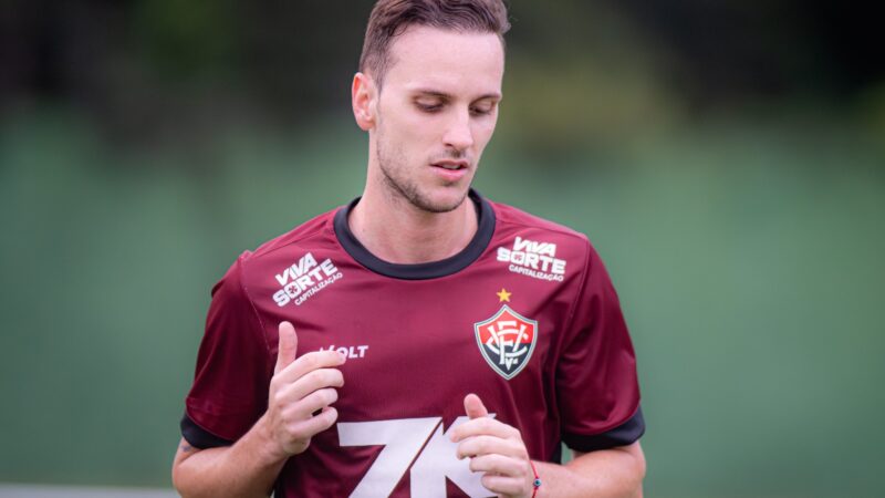 Relacionados: Vitória divulga lista com reforços para jogo contra o Vasco