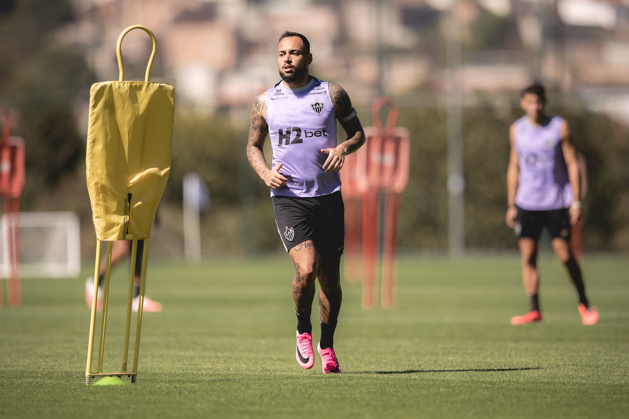 Maycon revela como elenco do Atlético-MG reagiu à declaração de Hulk