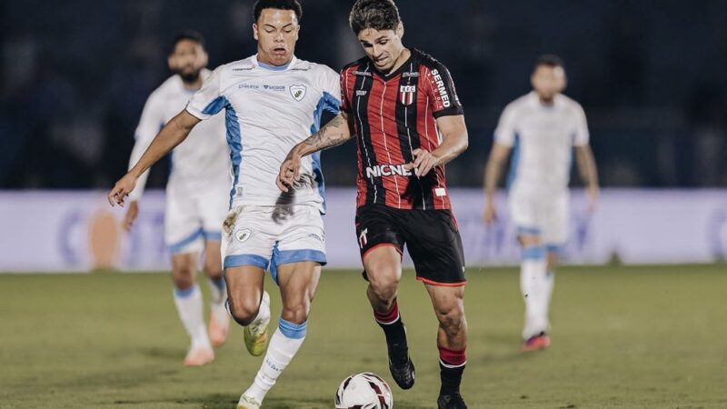Bom início, falta de força ofensiva e mérito rival: substituto de Tencati analisa empate do Botafogo-SP