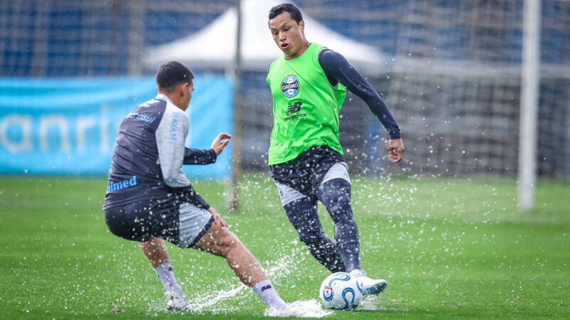 Marlon conclui recuperação no Grêmio e se aproxima de retorno depois de lesão assustadora