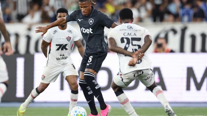 Como recusa à proposta do Palmeiras impacta futuro de Danilo no Botafogo