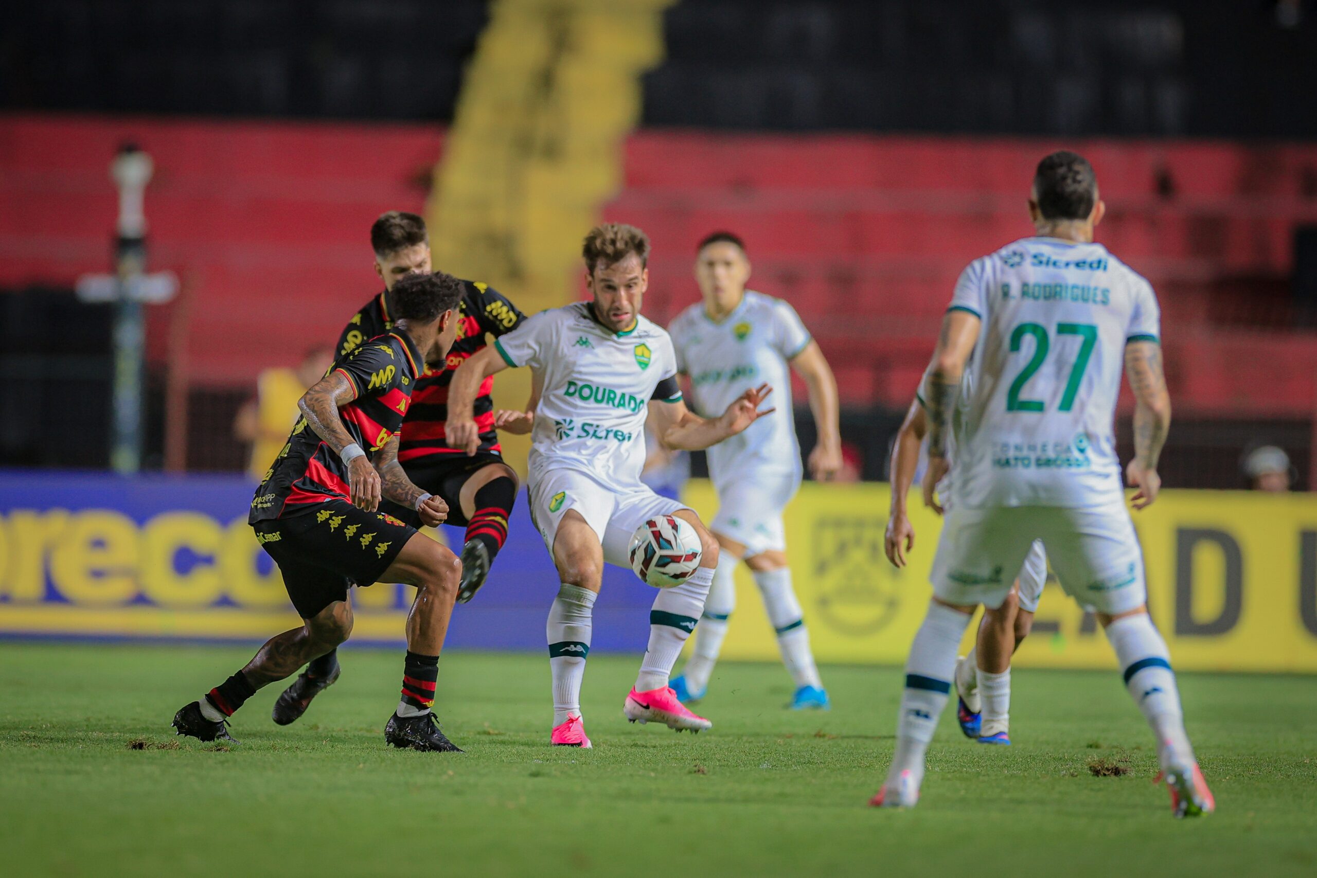 Atuações do Cuiabá: Calebe e Raul vacilam, Fábio Gomes marca e evita derrota; dê suas notas