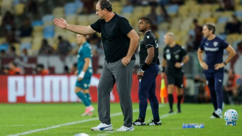 Ceni reconhece queda do Bahia na etapa final contra o Fluminense e elogia Marcos Victor: “Partidaço”