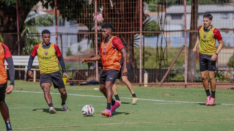 Botafogo-SP tem “dor de cabeça positiva” para escalar volantes