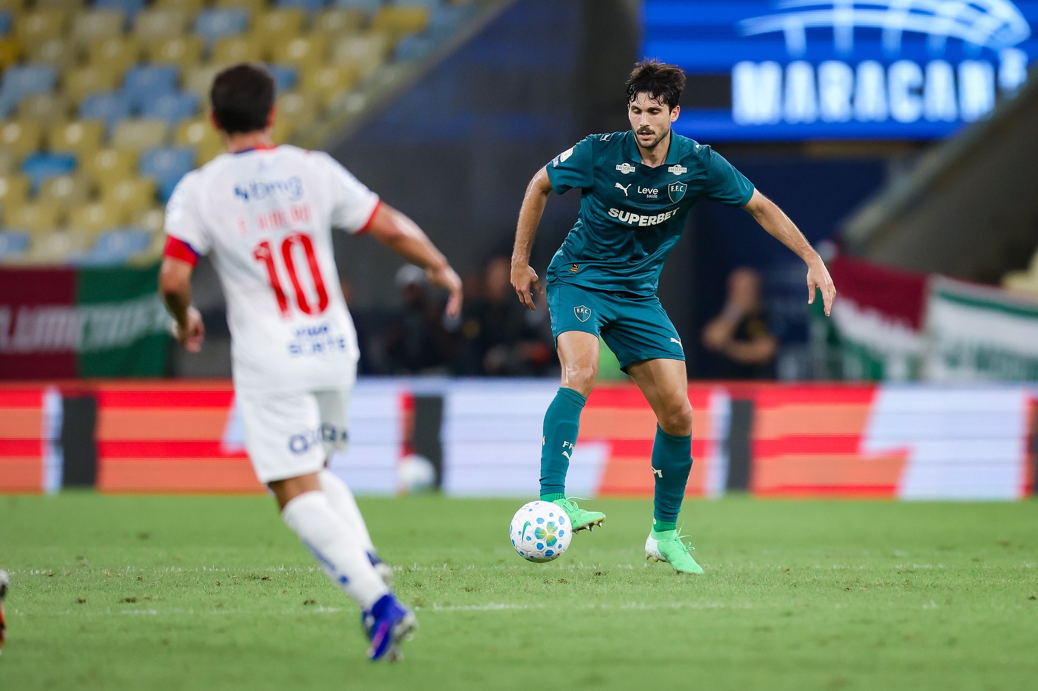 Igor Rabello sai do fim da fila e tem chance de ser titular do Fluminense na Copa do Brasil