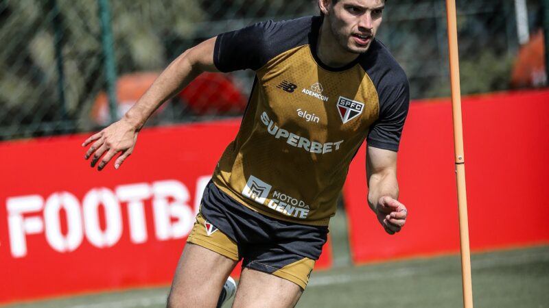 Bobadilla volta a treinar depois de desfalcar o São Paulo contra o Flamengo