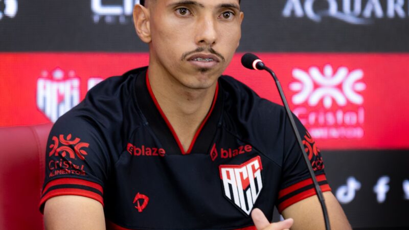 Geovany Soares celebra primeiro gol pelo Atlético-GO e vê equipe em evolução com Roger Silva