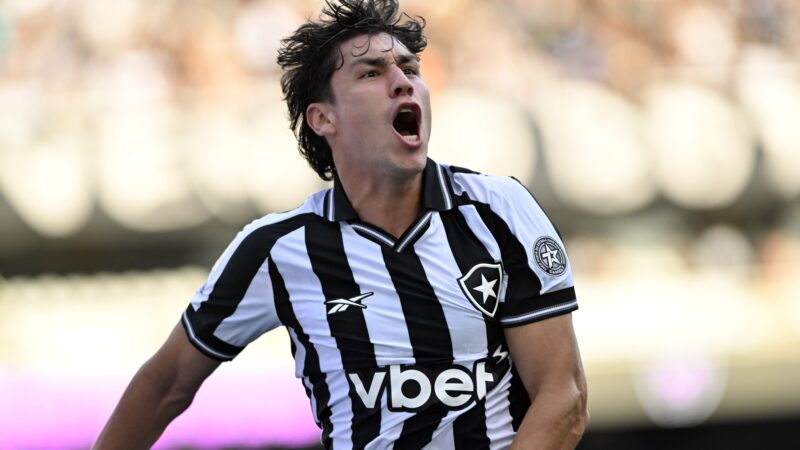 Botafogo se aproxima de acordo com São Paulo para compra de Ferraresi