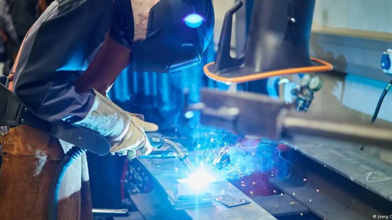 Falta de emprego entre jovens vira desafio global