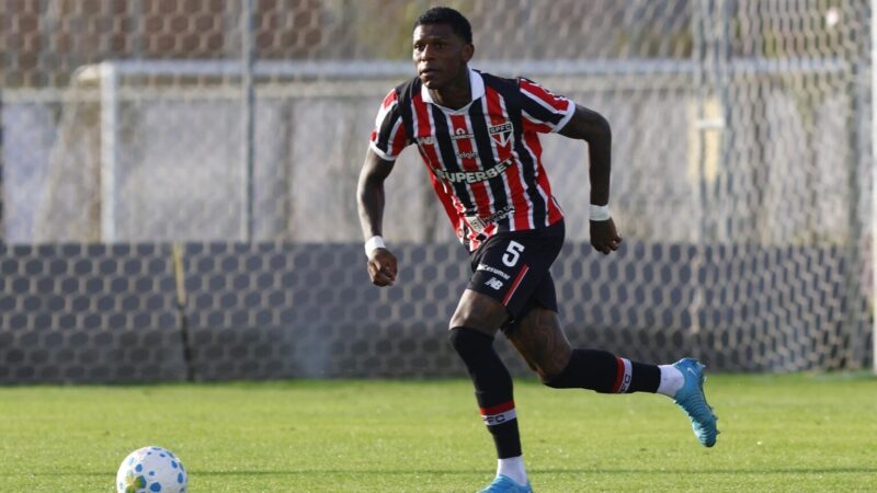 São Paulo empata sem gols com o Bragantino em jogo-treino