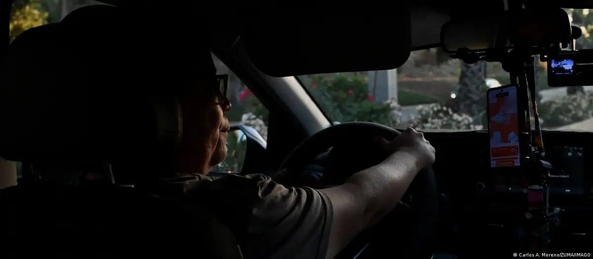 ‘Chegava a trabalhar 17 horas’: vítimas de violência doméstica usam apps de transporte para reconstruir vida
