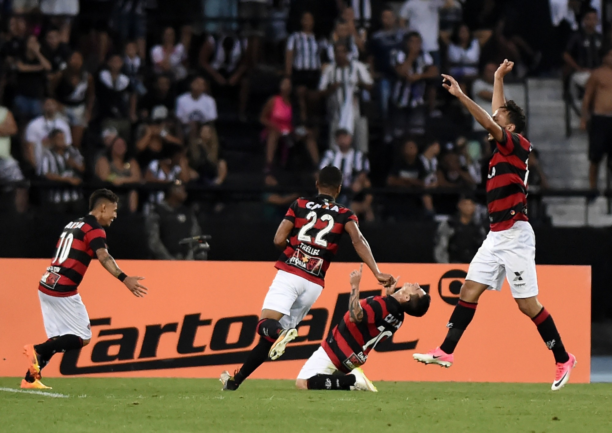 Com 2017 como inspiração, Vitória tenta quebrar jejum de dez jogos contra o Botafogo