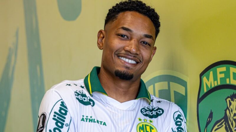 Esposa de Fernandinho faz comentário de cunho racista contra torcedor do Ceará; clube repudia