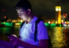 UE acusa TikTok de expor menores a riscos online