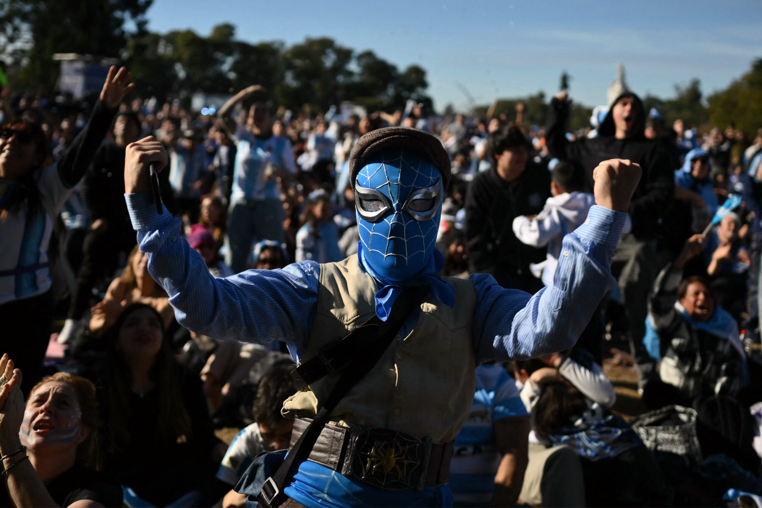 FOTOS: Veja reação da torcida argentina em Buenos Aires após virada sobre o Egito na Copa do Mundo