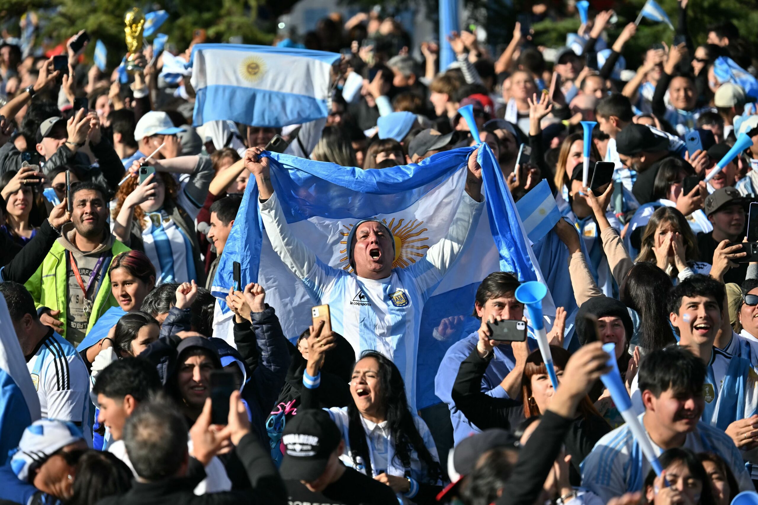 Finalista da Copa, Argentina tem incentivo à imigração europeia em sua Constituição e foi de país indígena para maioria branca