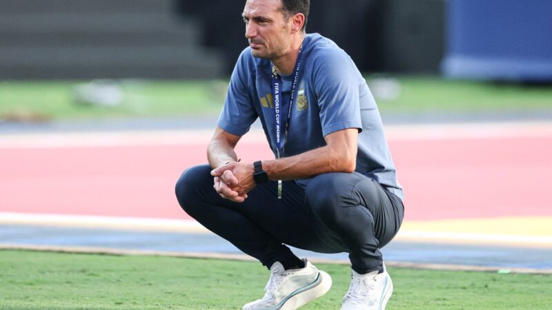 Scaloni quebra silêncio após vice da Argentina e rebate críticos: “Gente que não nos conhece”