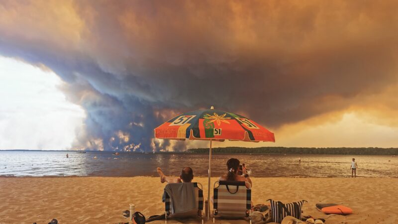 Como uma foto se tornou um dos símbolos dos incêndios na Europa e da crise climática no mundo