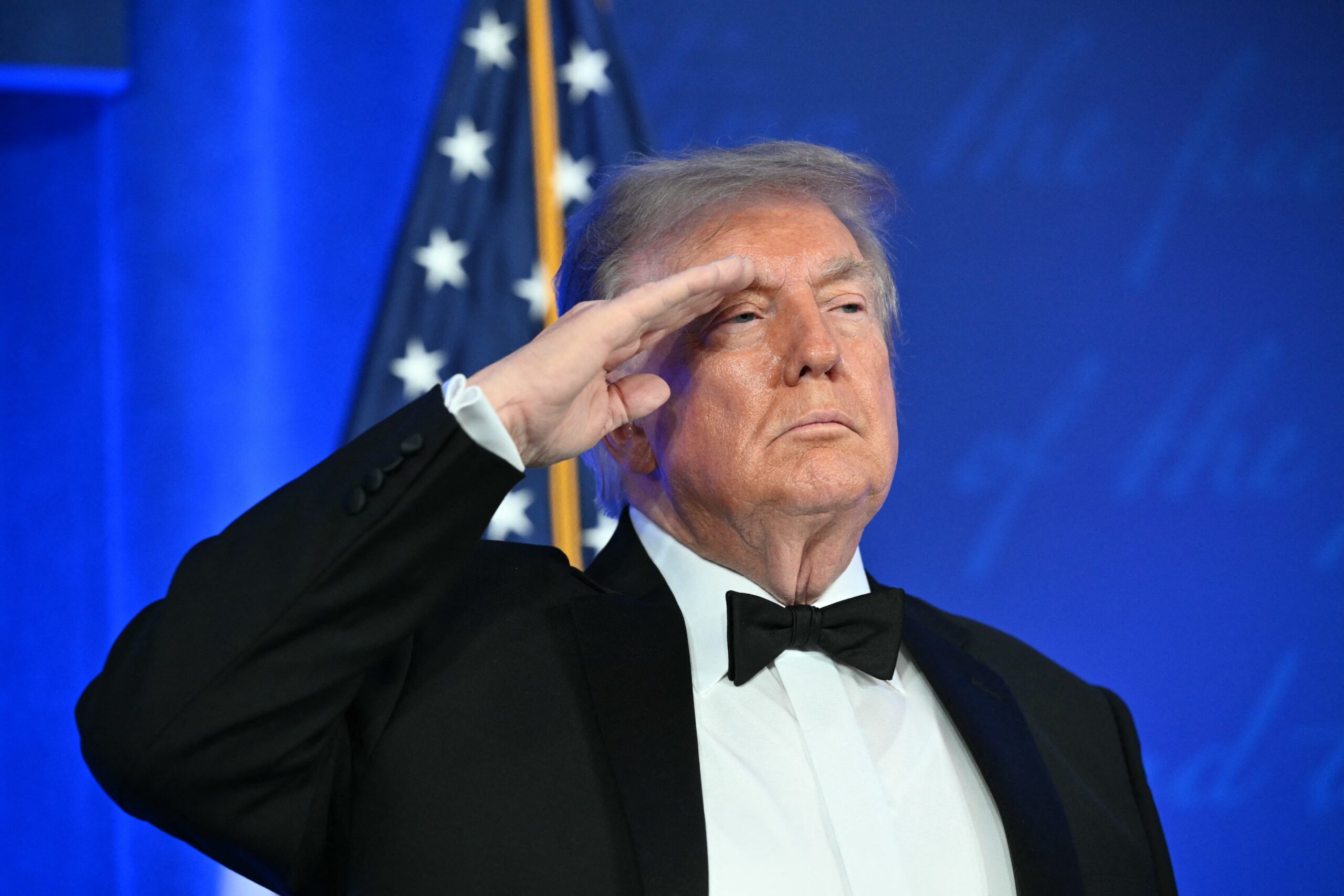 ‘As vezes acho que vocês não gostam de mim’, ironiza Trump em evento da Casa Branca com imprensa internacional
