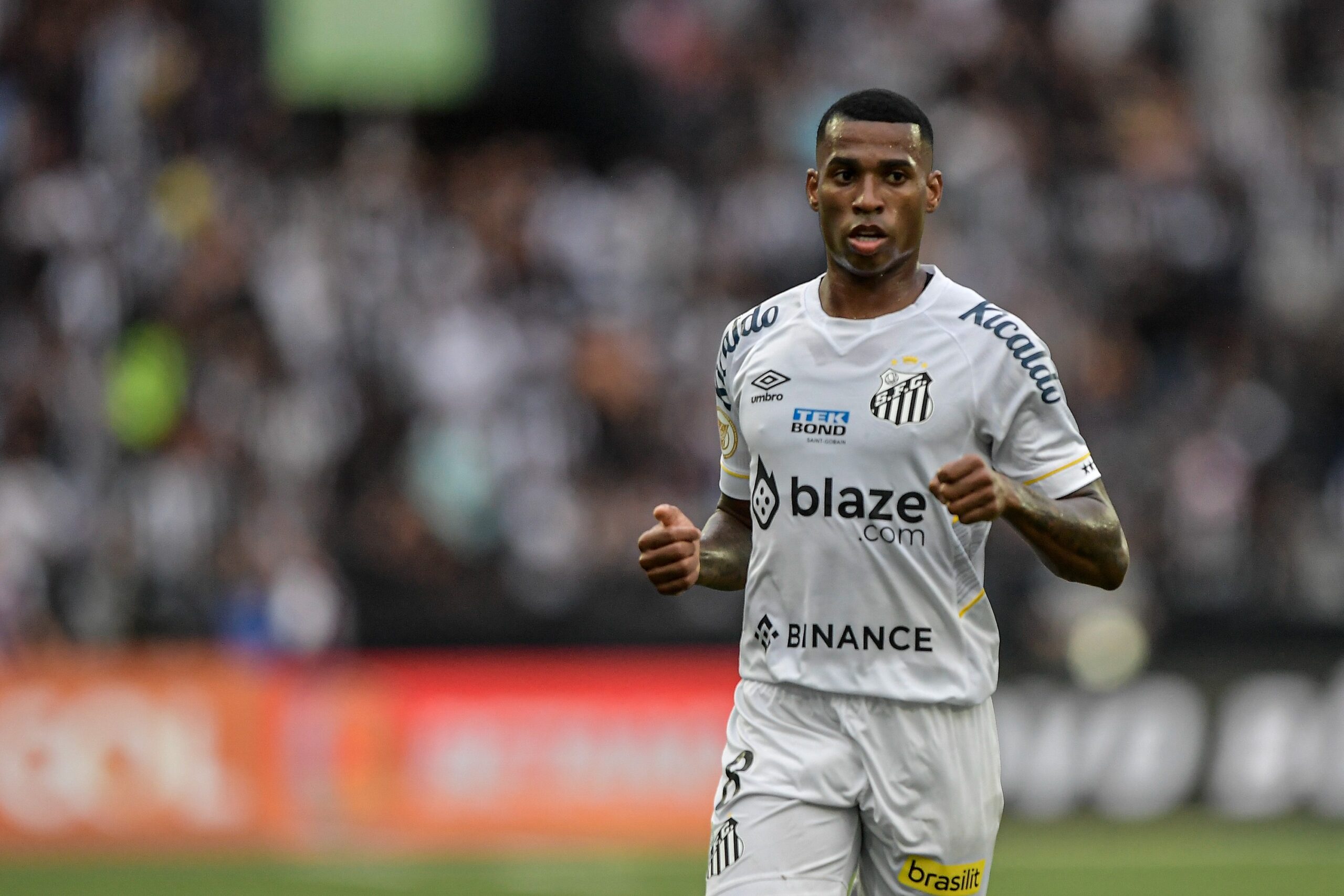 Santos sofre transfer ban por dívida com Monaco pela contratação de Jean Lucas