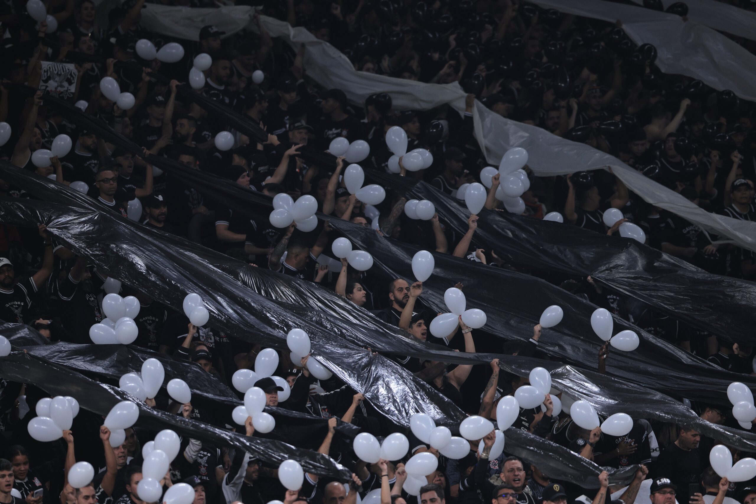 Palpites e dicas para Corinthians x Athletico-PR pelo Brasileirão
