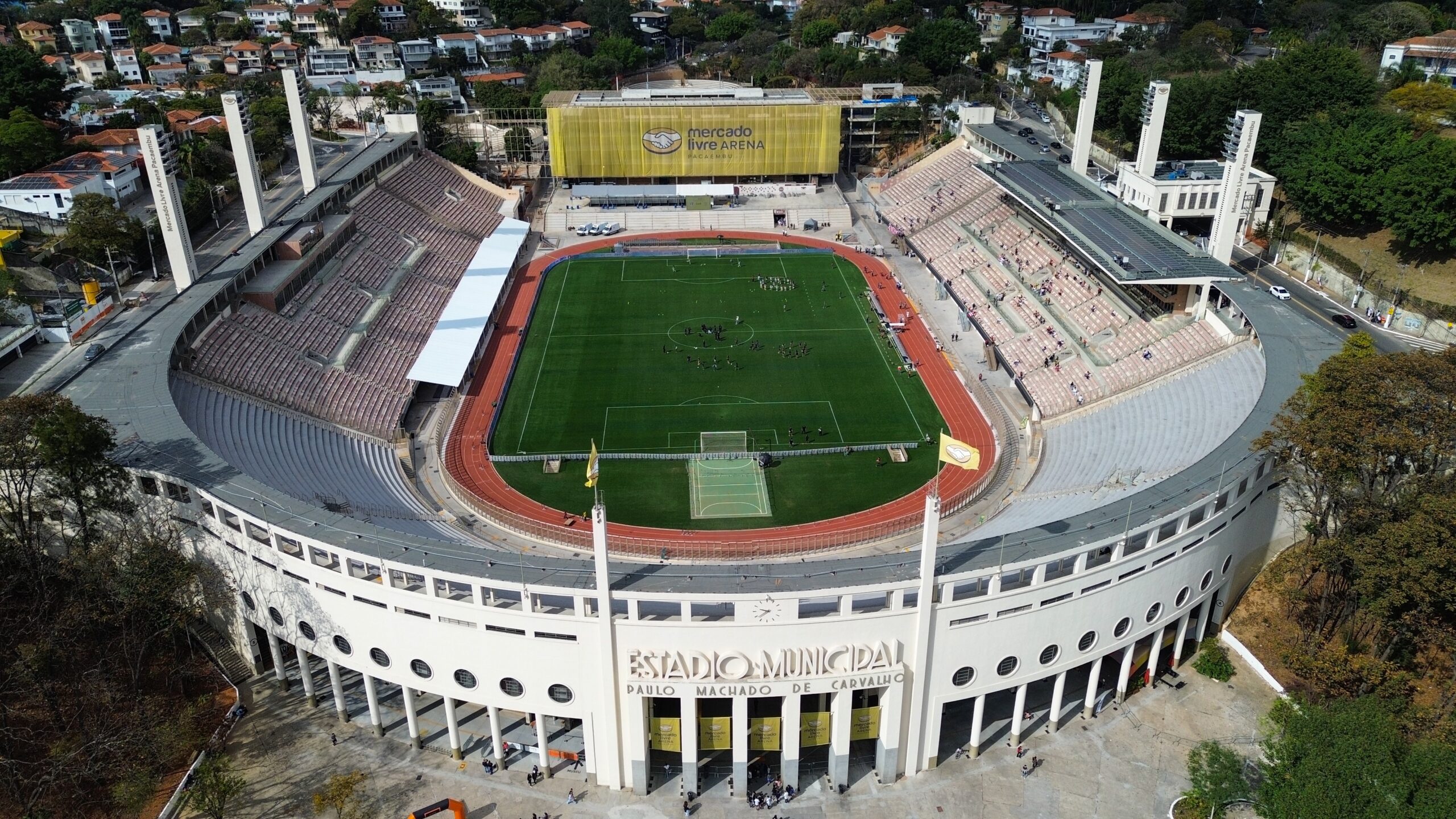 Juventus-SP muda mando para o Pacaembu a três dias do jogo, e Paulista questiona FPF