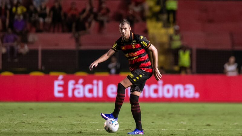 Sport rescinde contrato com o zagueiro Zé Marcos