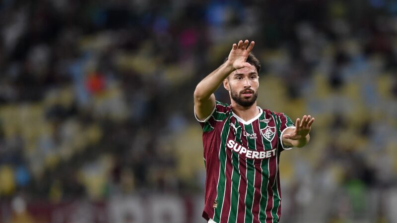 Atuações: Savarino, Lucho Acosta e Martinelli regem o Fluminense na estreia de Hulk; dê suas notas