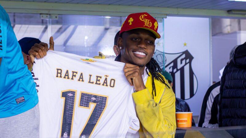 Rafael Leão, da seleção de Portugal, vai a jogo do Santos e exalta Neymar: “Ídolo da infância”