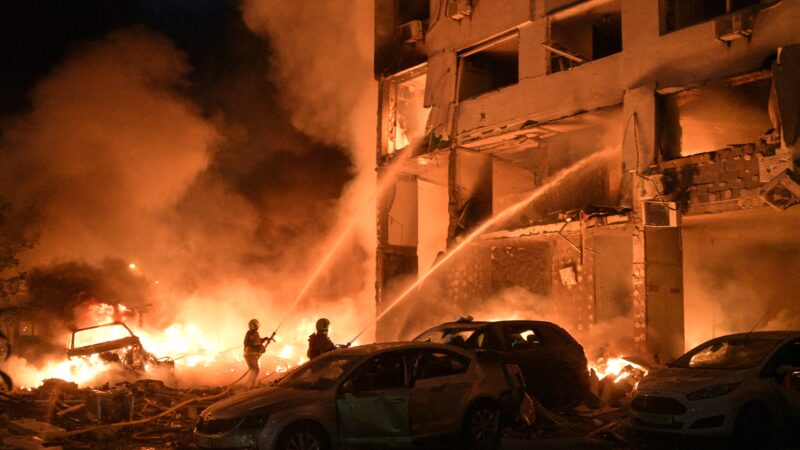 Ataques russos deixam 13 mortos e 50 feridos na Ucrânia