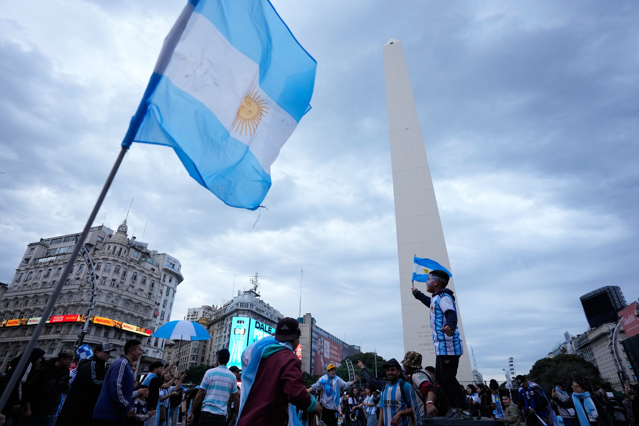 Como Brasil e Argentina tratam o racismo? Entenda as diferenças entre as leis dos dois países