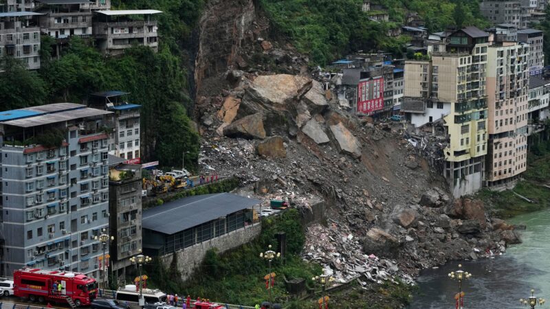 Deslizamento de terra deixa 8 mortos e 34 desaparecidos na China