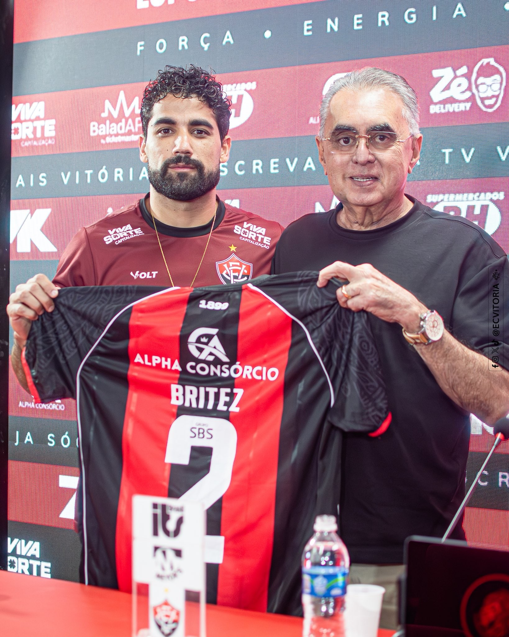 Pronto para estrear, Brítez promete perfil aguerrido no Vitória: “Nunca me vai faltar entrega”