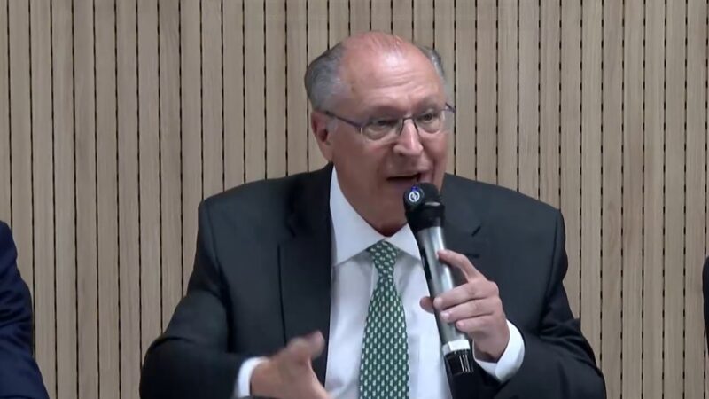 Alckmin contesta alegações dos EUA sobre tarifaço e diz que medida é ‘injusta e descabida’