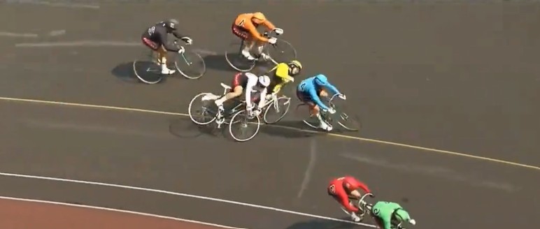Medalhista olímpico japonês morre após acidente durante prova ciclística