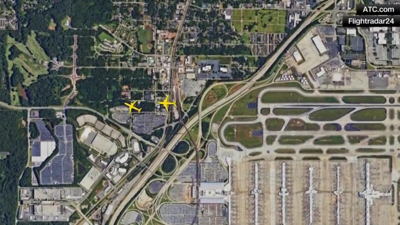 Dois aviões da Delta Airlines ficam em rota de colisão durante operação em aeroporto; uma aeronave tentava pousar enquanto outra decolava